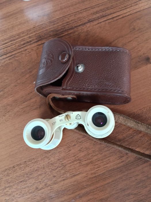 Бинокль продам срочно
