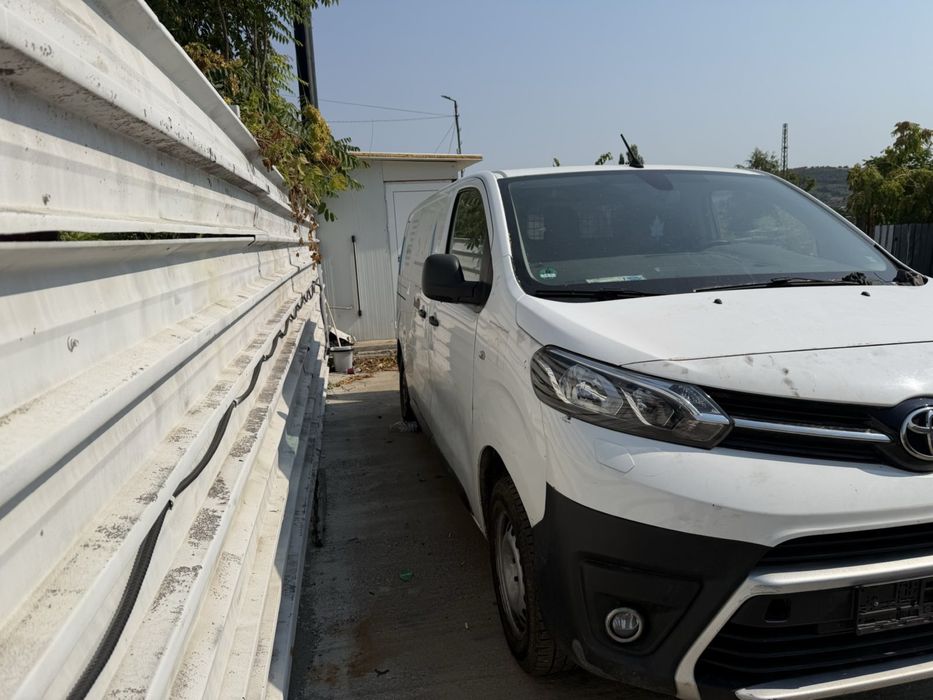 Toyota proace 2020 на части