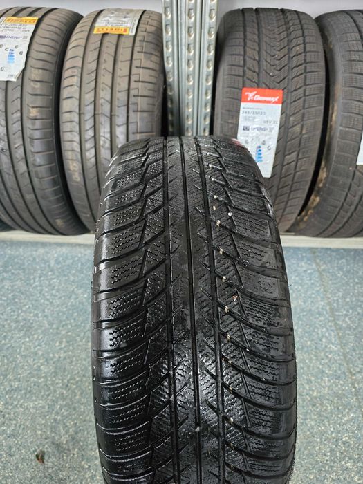Jante Audi Q2 Anvelope iarna Bridgestone Blizzak LM 215 55 R17