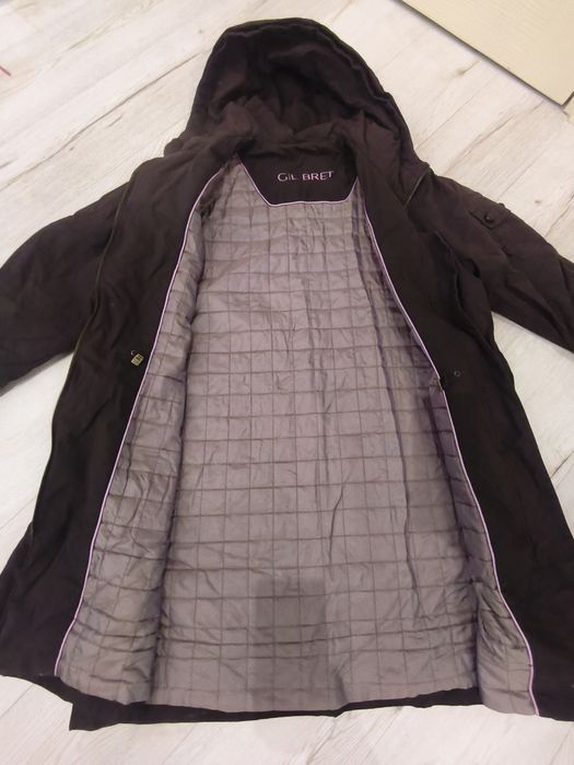 Дамско зимно дълго яке с качулка.