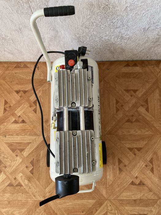 Продается безмасленый воздушный компресор