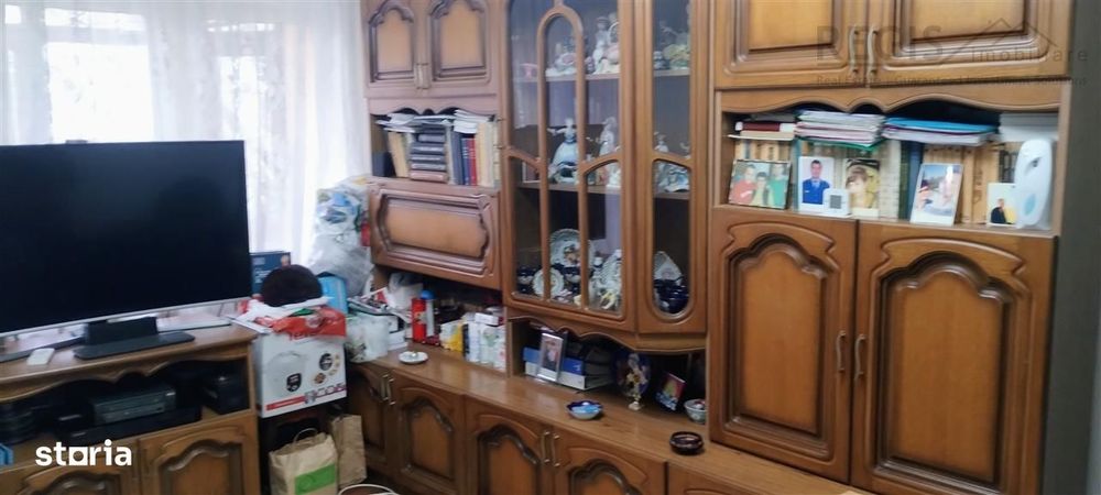 Apartament 3 camere semidecomandat cartier Obor