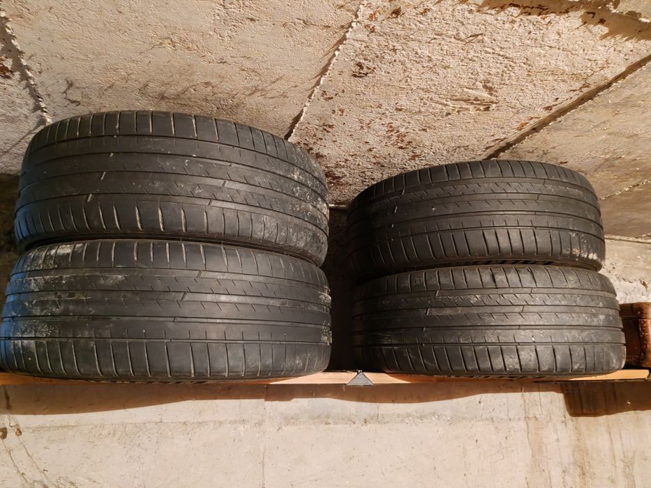 Michelin Pilot 235/45 R18