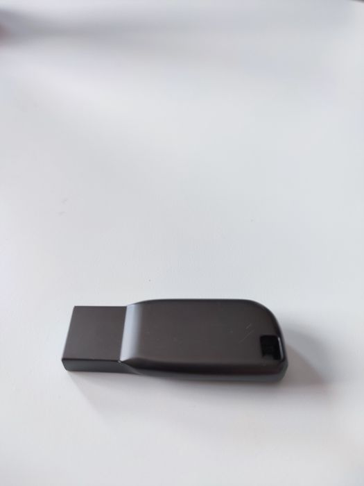 НОВА! ФЛАШ ПАМЕТ USB 3.0 1 TB метална
