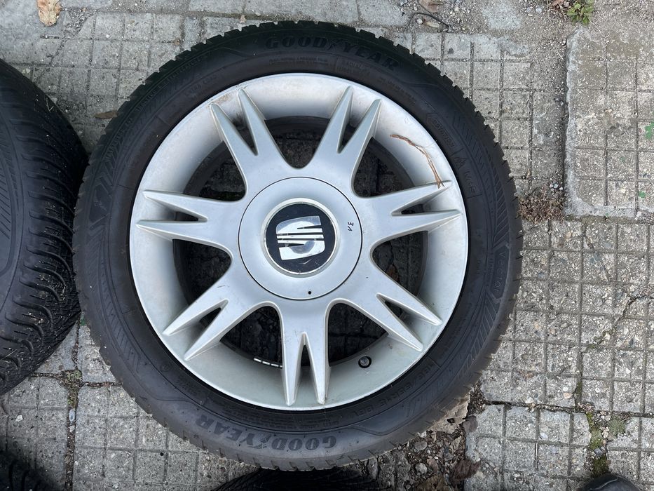 Оригинални джанти със всесезонни гуми GOODYEAR 15" 5х100 SEAT