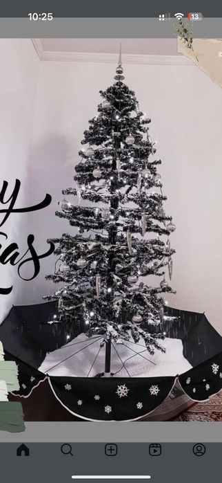 Ёлка с падающим снегом