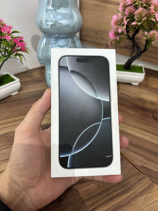 Продам новый 16 про