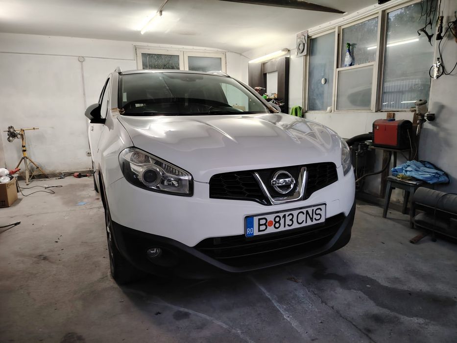 Vand Nissan Qashqai an fabricație 2011