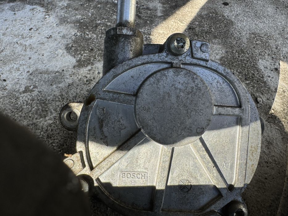 Стартер, маховик и вакум помпа за Мерцедес 200 компресор М271