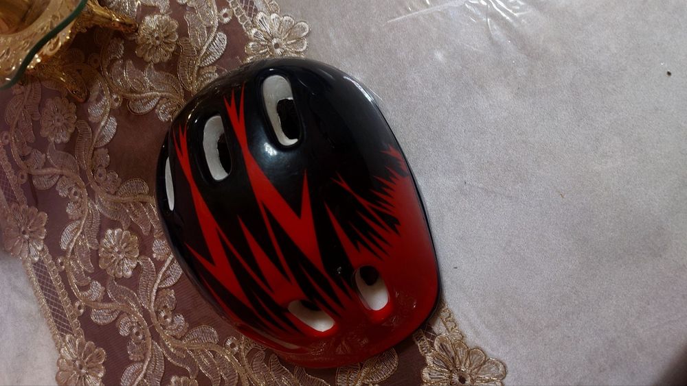 каска срочно для велосипеда