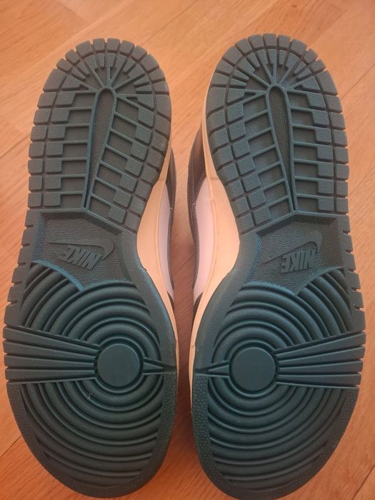 Кроссовки в стиле Nike Dunk