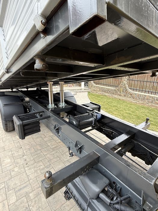 Iveco Daily 72c18 “2019”Basculabil pe 3 părți si cu 2 cilindri