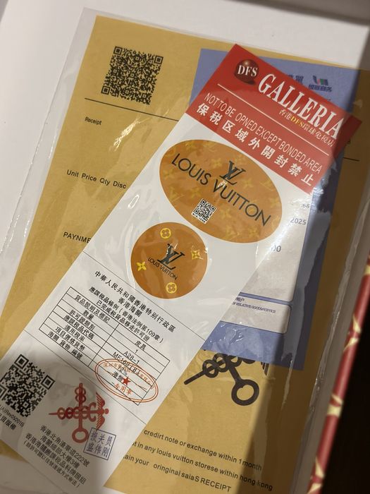 Новая сумка в коробке LV