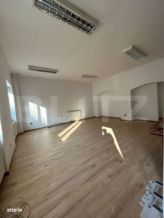BLITZ ofera spre inchiriere 3 camere in cadrul unui spatiu comercial u — fotografia 3