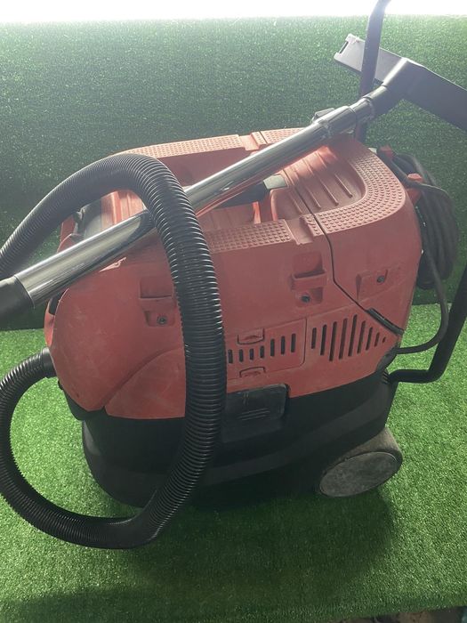 Прахосмукачка MILWAUKEE AS 42 MAC за сухо и мокро почистване