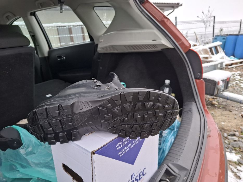 Vând bocanci si ghete de piele, calitate