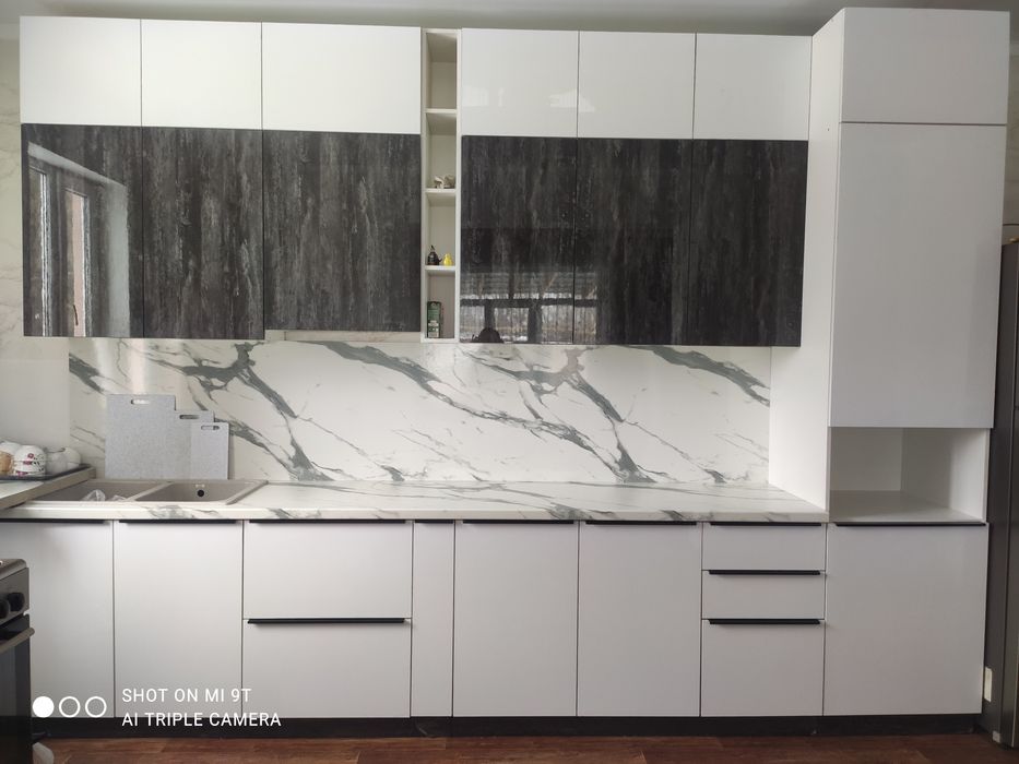 Продам куханый гарнитур