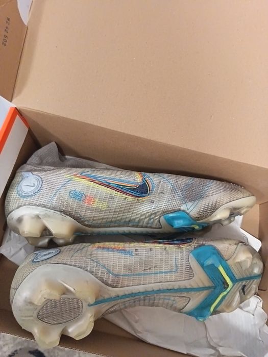 4 чифта спортни обувки nike, adidas