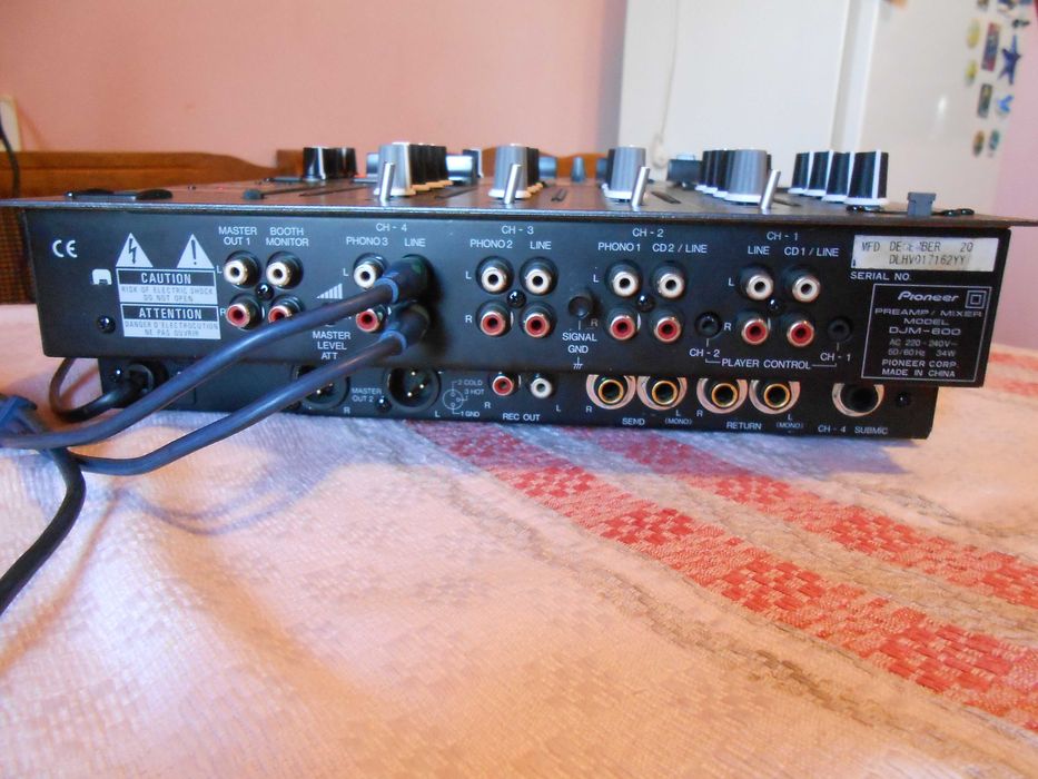 Mixer  Pioneer DJM 600 ca Behringer,Reloop,CDJ