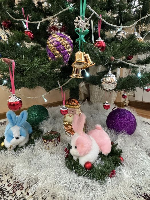 Продается елка с игрушками