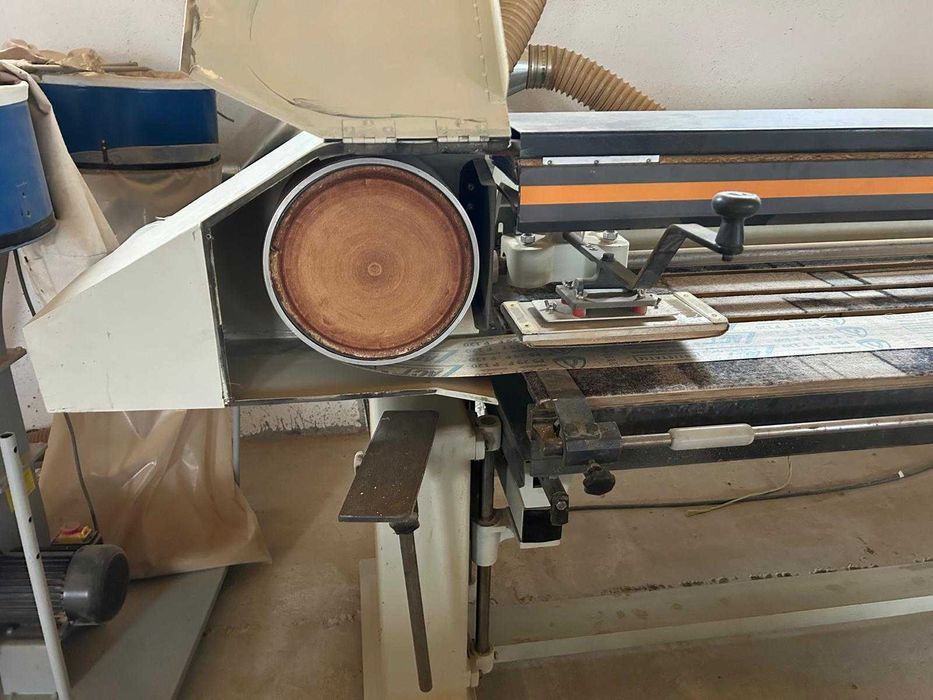 Masina pentru slefuire