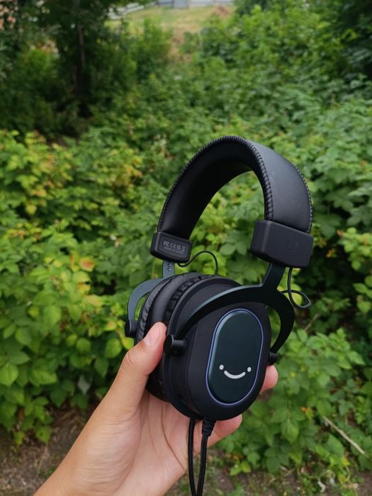 Продам Наушники Fifine H6 черный
