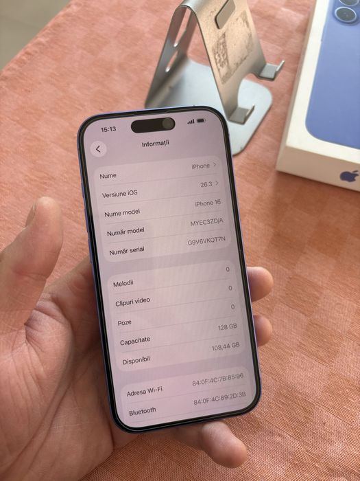 Vand iPhone 16 UltraMarine ca nou!