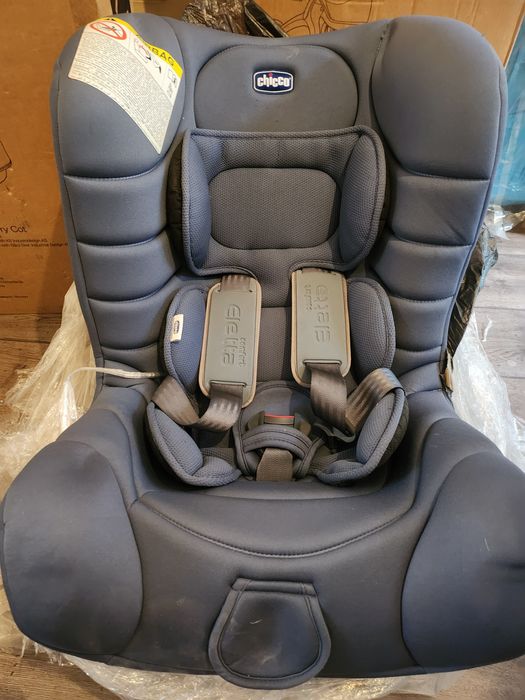 Столче за кола с подложка за новородено