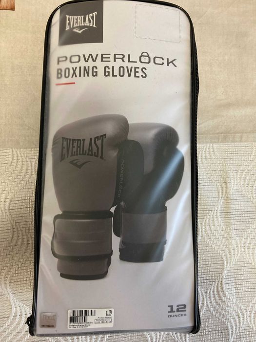 Ръкавици за бокс и кик бокс Нови