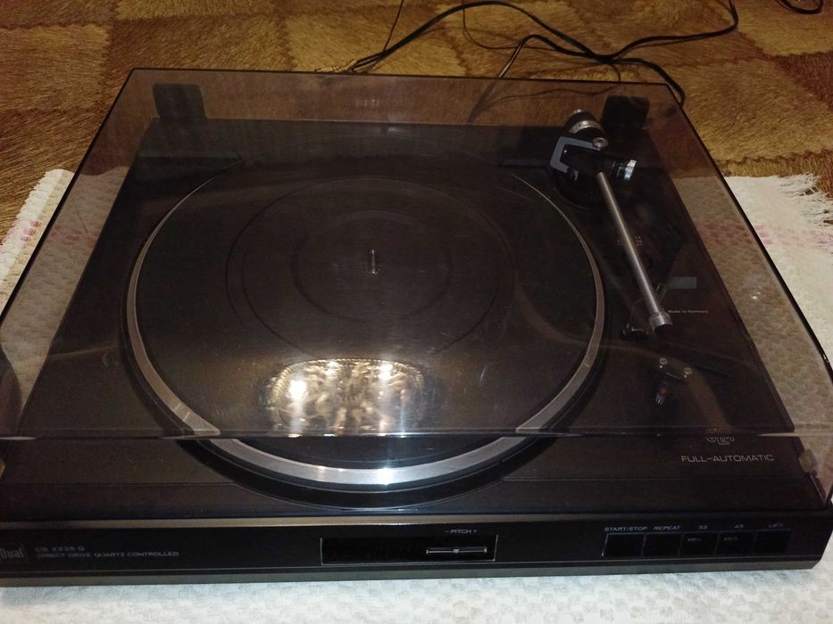 Виниловый проигрыватель Dual CS 2235 Q