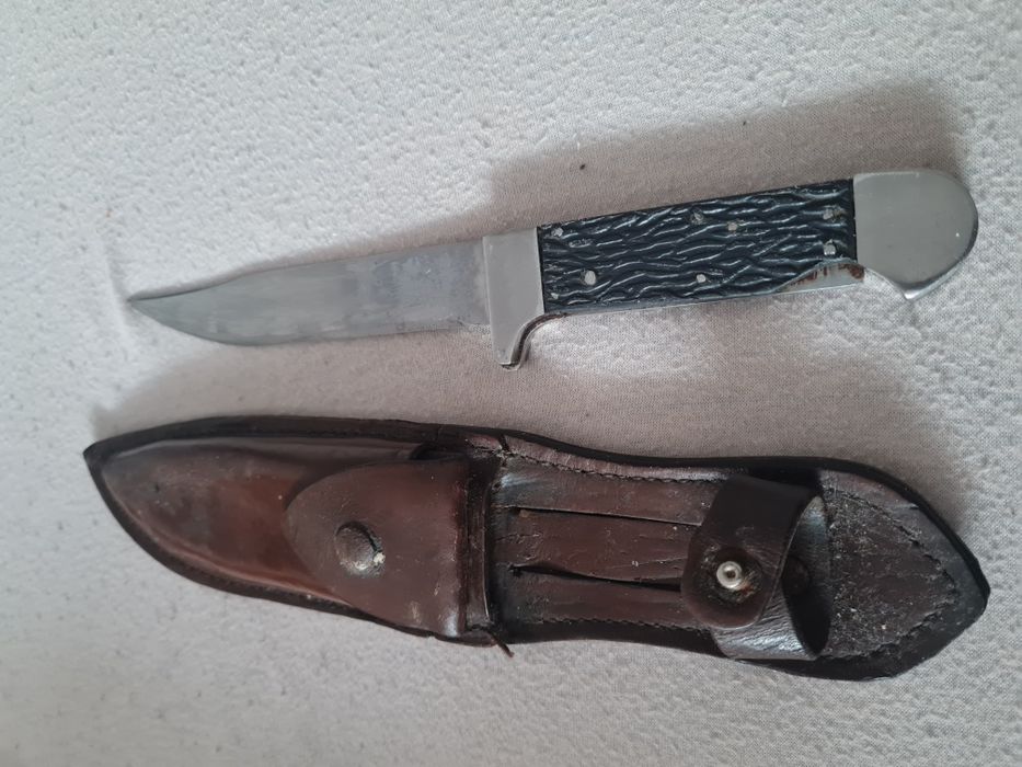 Cutit vanatoare  anii 80 fabricat la cugir