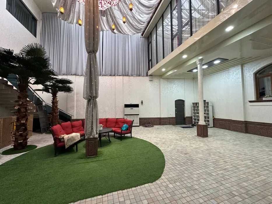 Сдаю Евродом 2,7-соток в махалле Ракат роскошная Неоклассика