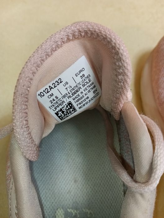 Asics Road Hawk 2 N 39 - 25 лв