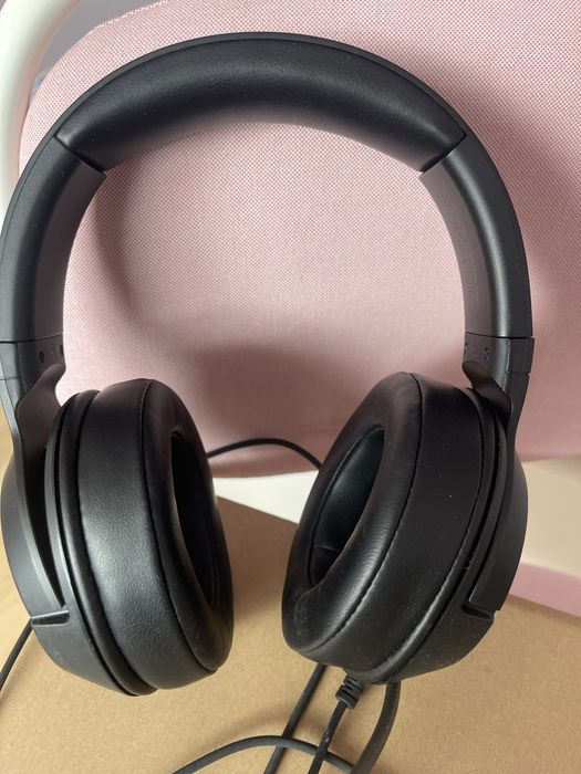 Gaming headset- RAZER