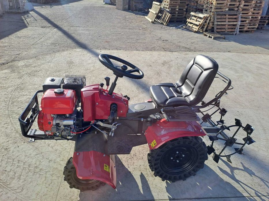 Mini tractor 4x4 Diesel 12cp sau Benzina 15cp