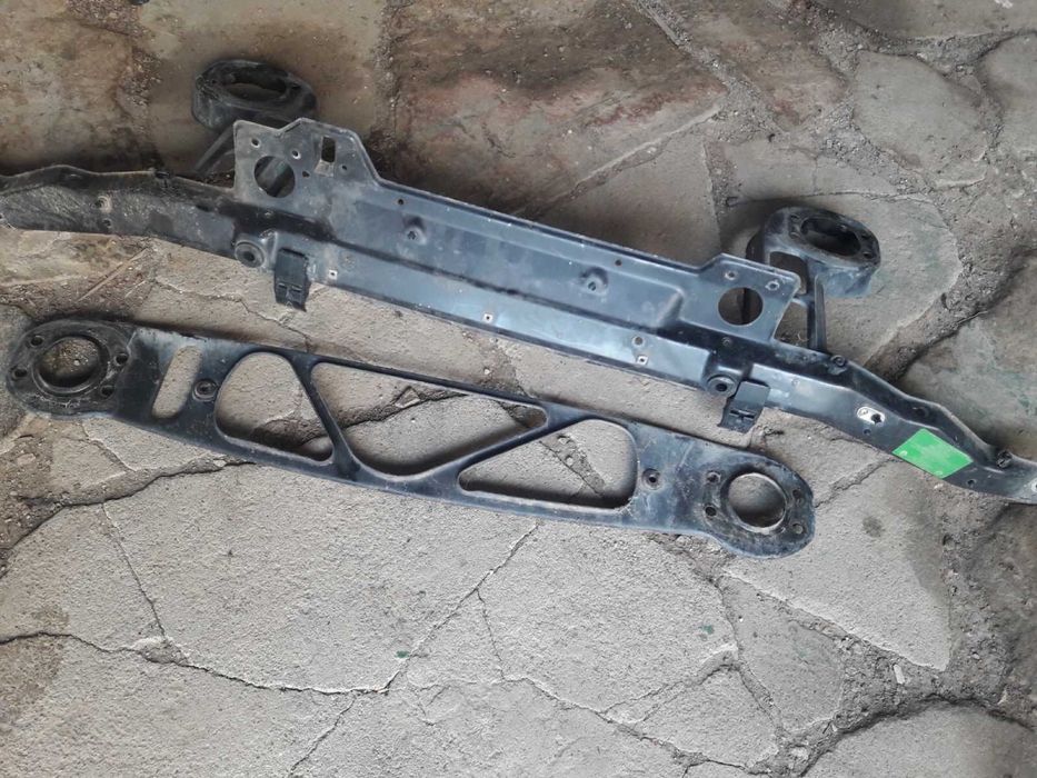 Части за bmw е36 купе 318 is