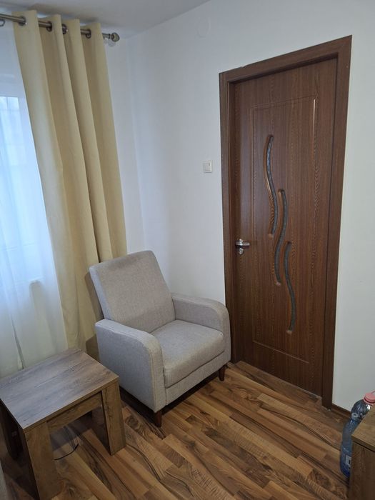 Vând apartament 3 camere