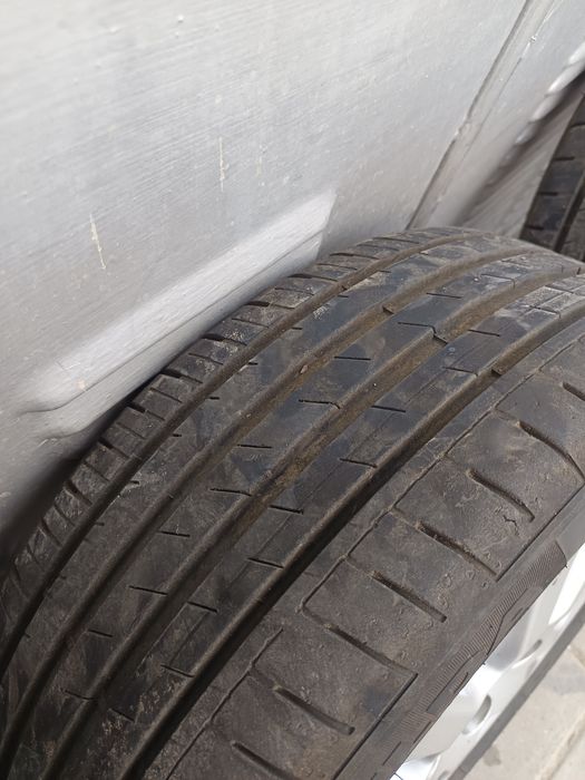 16 5x114.3 Toyota с летни гуми 205 55  и гайки