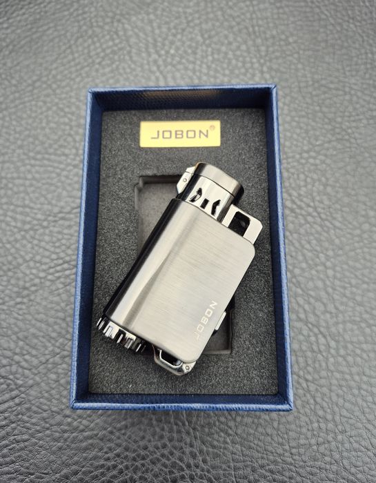 Запалка за пури JOBON в подаръчна кутия,три цвята L-0304