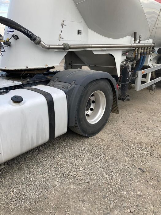 Vând cimentruc MISTRALL