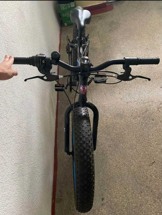 Vând bicicleta fat bike