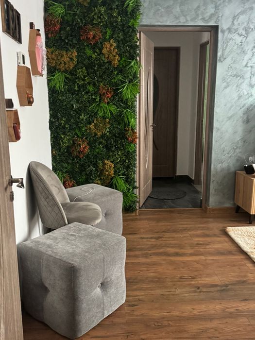 Vand apartament targu ocna D16