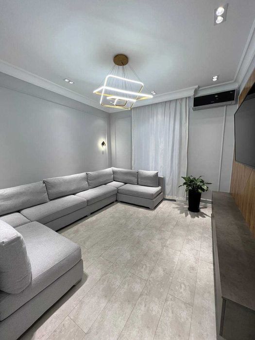 Улица Тараса Шевченко! Сдается новая 5-х комнатная квартира!