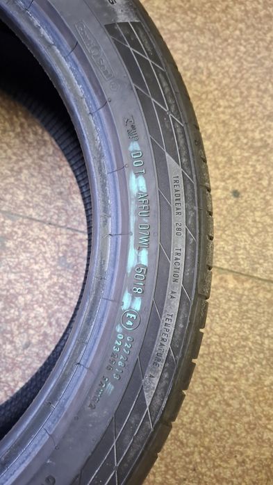 2бр летни гуми Continental 234 45 18