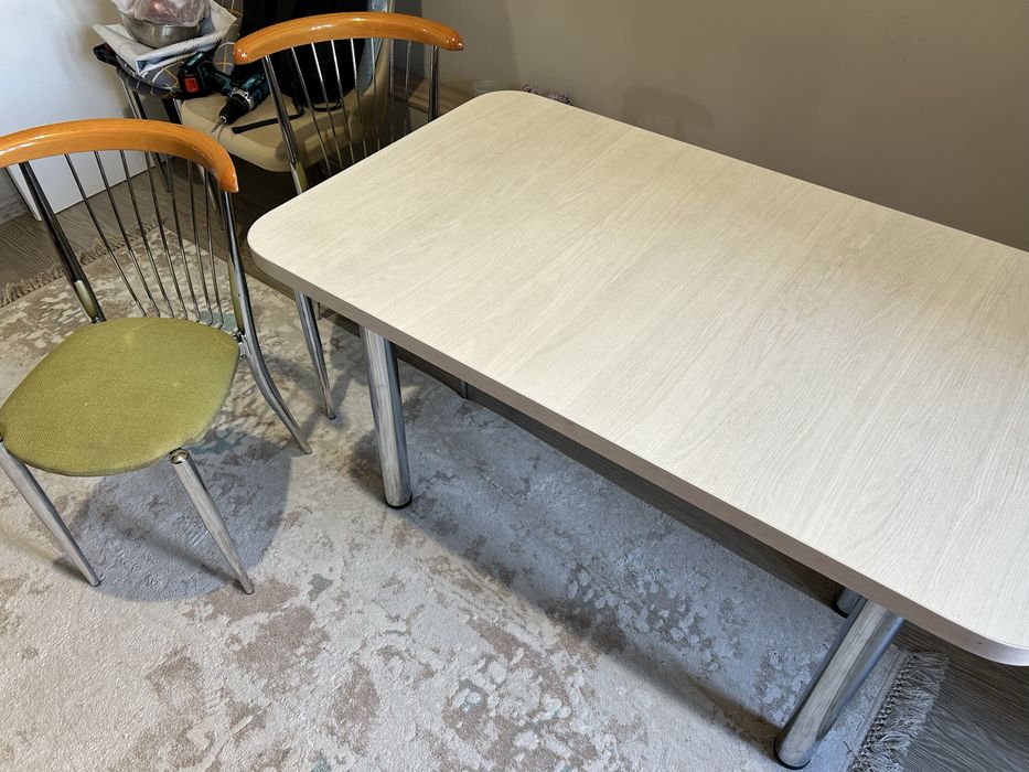 стол со стульями