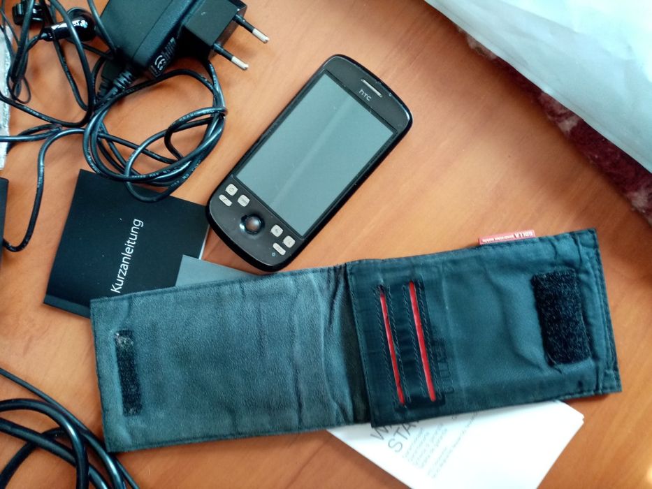 HTC Magic Android Смартфон 2009 г. пълен комплект с кожен калъф
