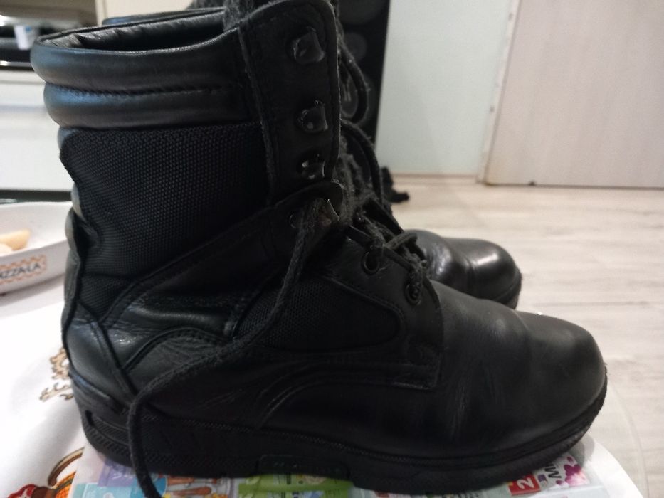 Зимни мъжки обувки-кубинки номер 42