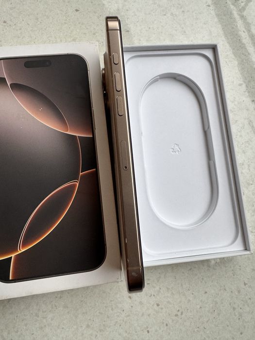 iPhone 16 Pro Max 256GB Desert Titanium