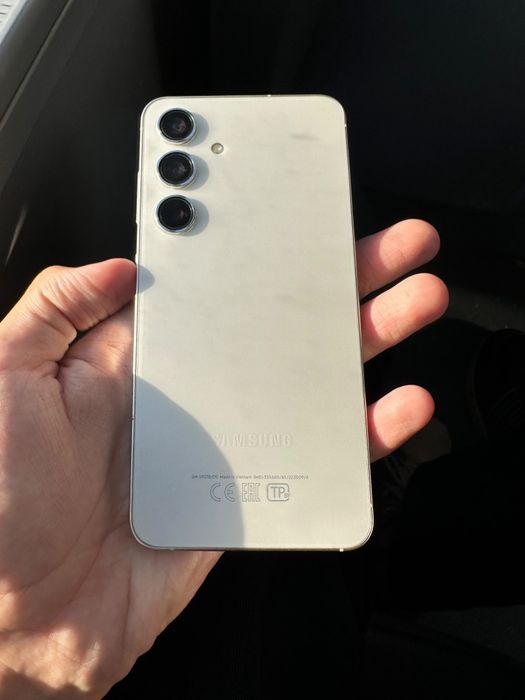 Samsung s24 на 128