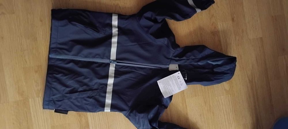 Jacheta+pantalon baieti 4/6 ani ,cu eticheta